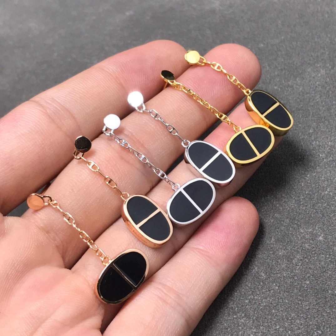 [Elowen Schmuck] CHAINE VERSO OHRRINGE AUS SCHWARZEM KERAMIK UND SILBER
