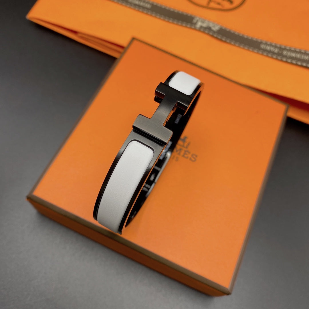 [Elowen jewelsry ]H BRACELET 12MM BLACK WHITE CERAMIC