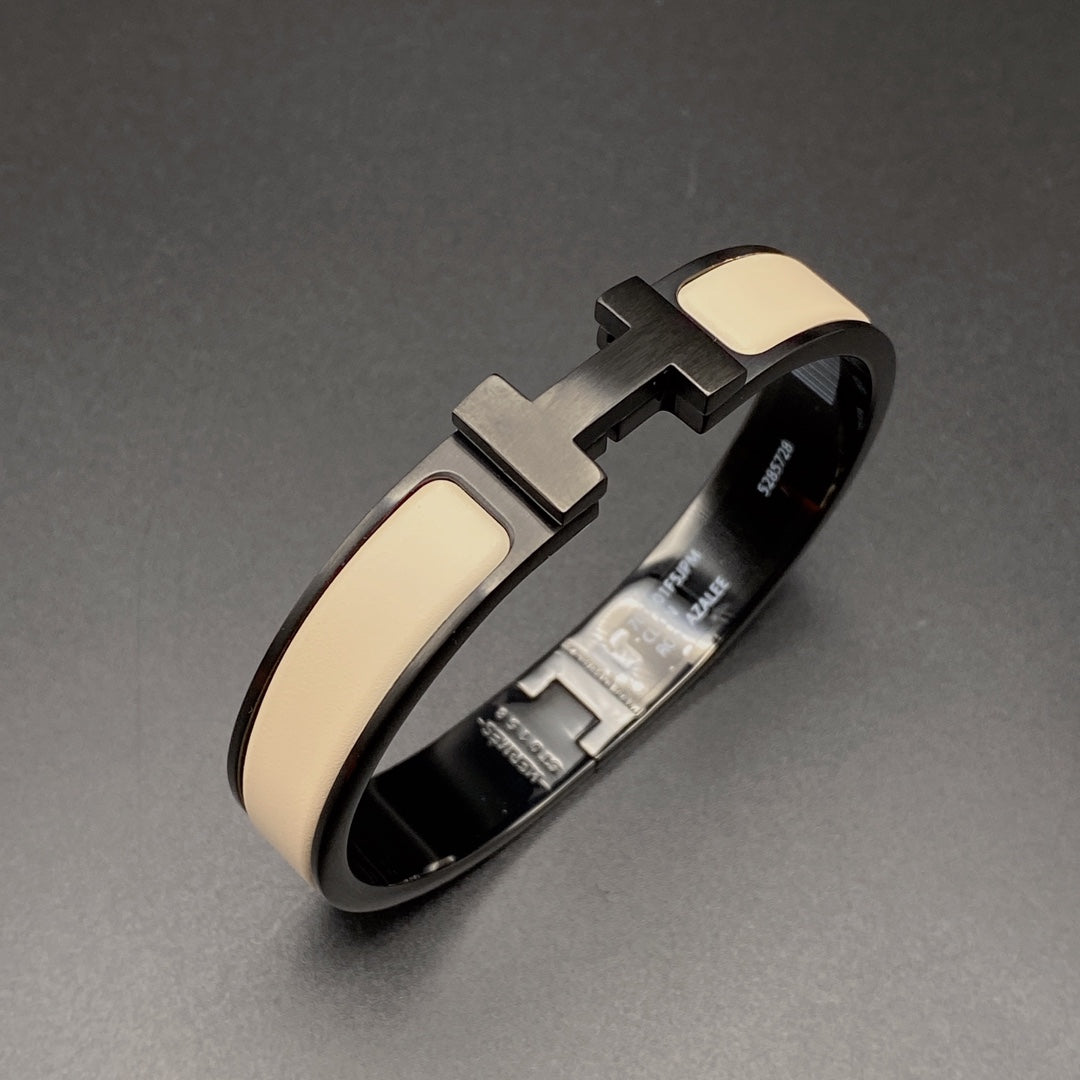 [Elowen jewelsry ]H ARMBAND 12MM SCHWARZ BEIGE KERAMIK