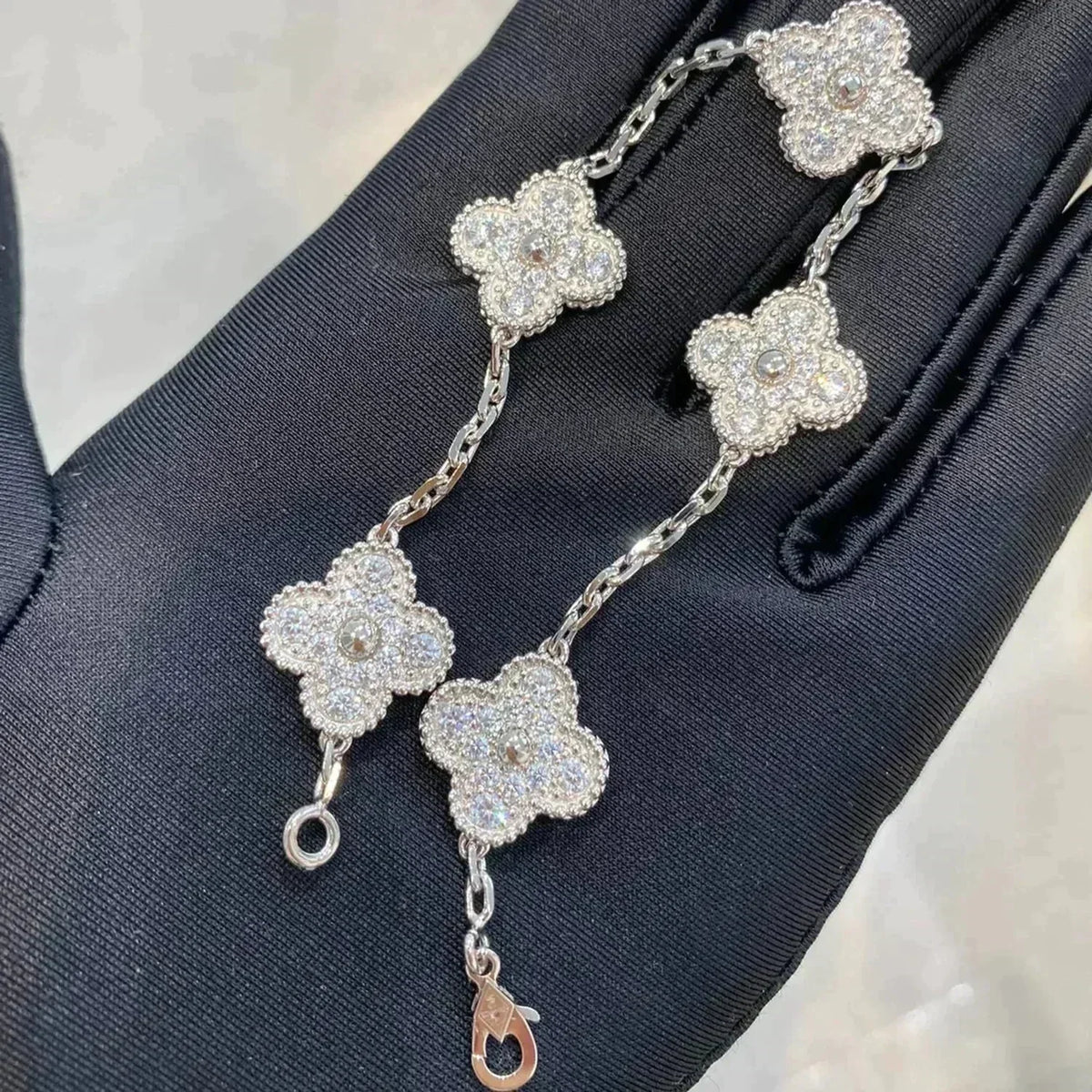 [Elowen jewelsry ] CLOVER 5 MOTIF FULL DIAMOND BRACELET COLLECTION