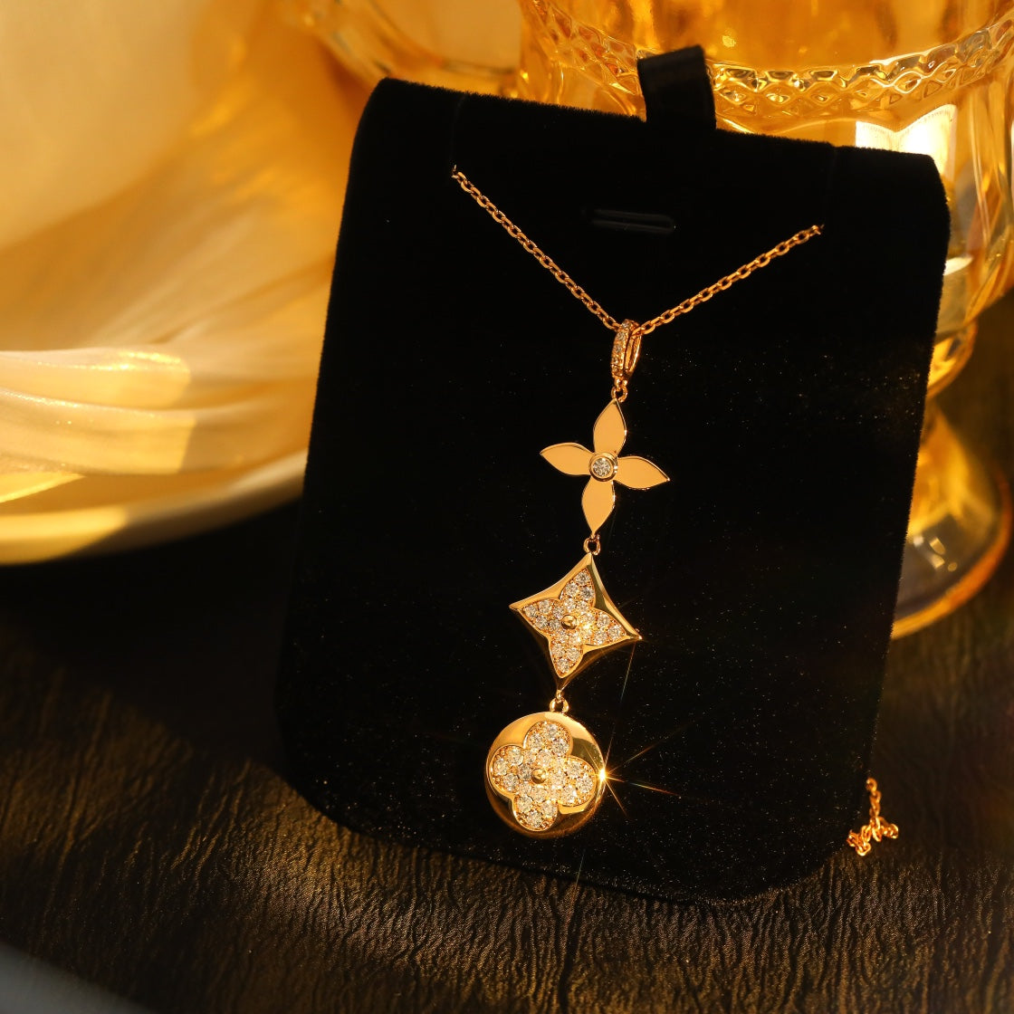 [Elowen Schmuck] STERN- UND SONNEN-DIAMANT-HALSKETTE IN ROSÉGOLD