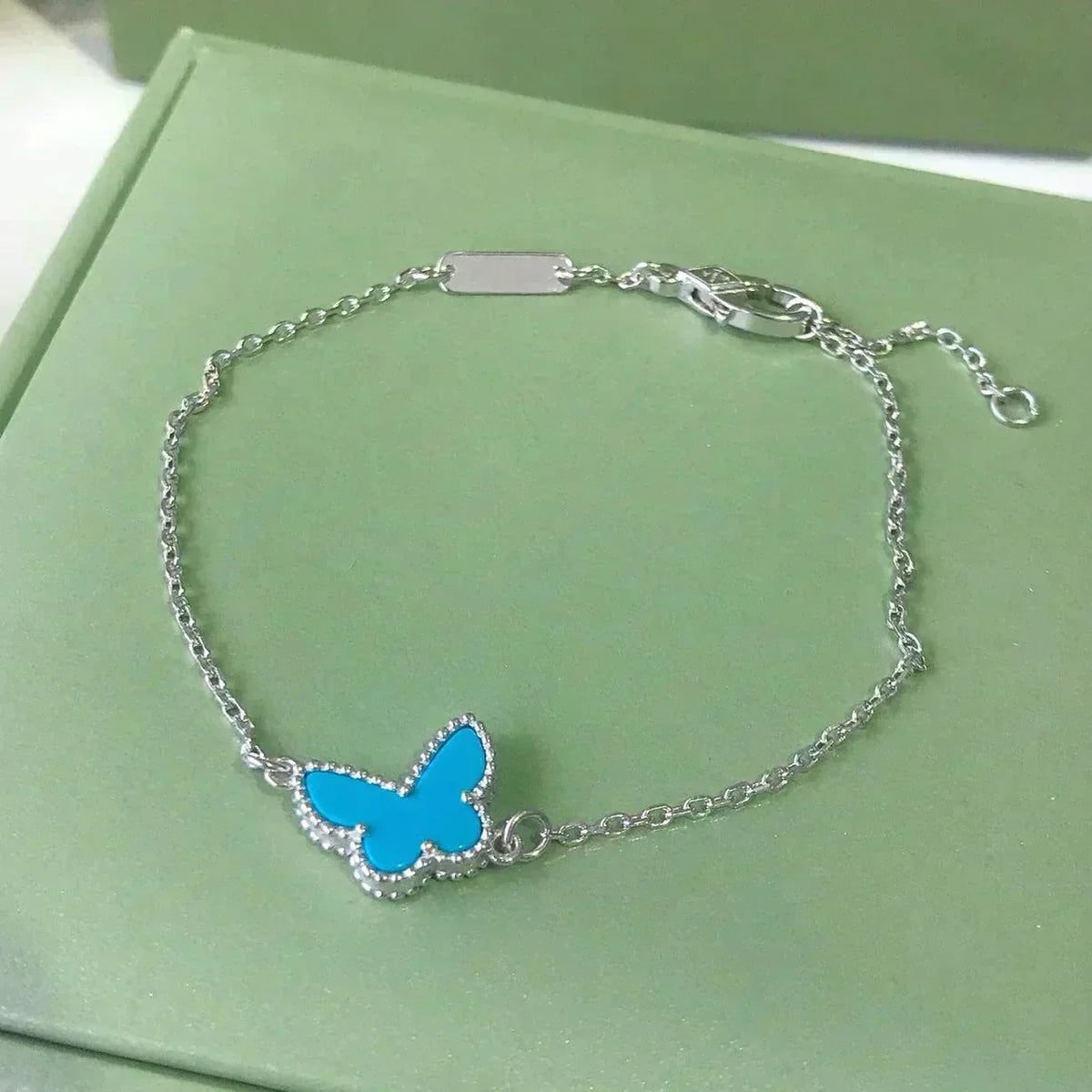 [Elowen jewelsry ]BUTTERFLY TURQUOISE BUTTERFLY BRACELET SILVER