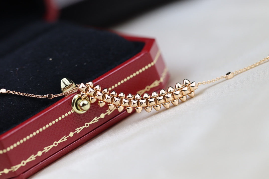 {
  "Elowen jewelsry": "Elowen ジュエリー",
  "CLASH PINK GOLD NECKLACE": "クラッシュ ピンクゴールド ネックレス"
}