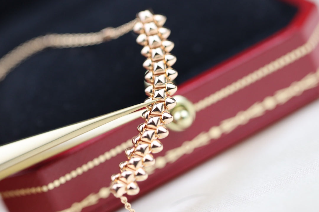{
  "Elowen jewelsry": "Elowen ジュエリー",
  "CLASH PINK GOLD NECKLACE": "クラッシュ ピンクゴールド ネックレス"
}