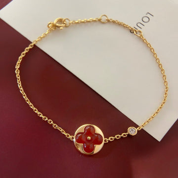 {
  "Elowen jewelsry": "Elowen Schmuck",
  "SUN PEDANT CARNELIAN BRACELET": "SONNEN-ANHÄNGER KARNEOL-ARMBAND"
}