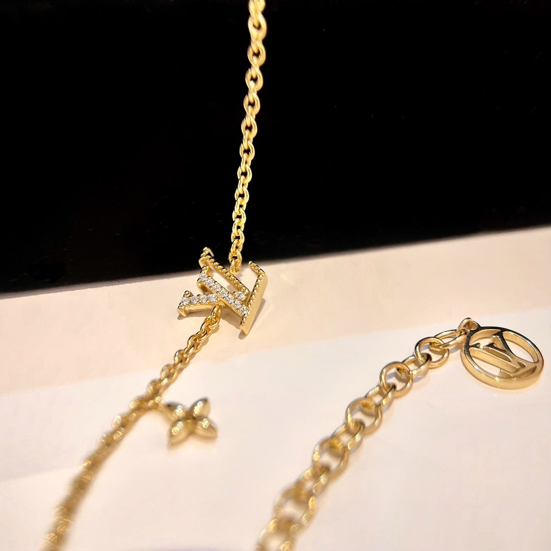 [Elowen jewelsry ]GOLDARMBAND MIT STERNMOTIV
