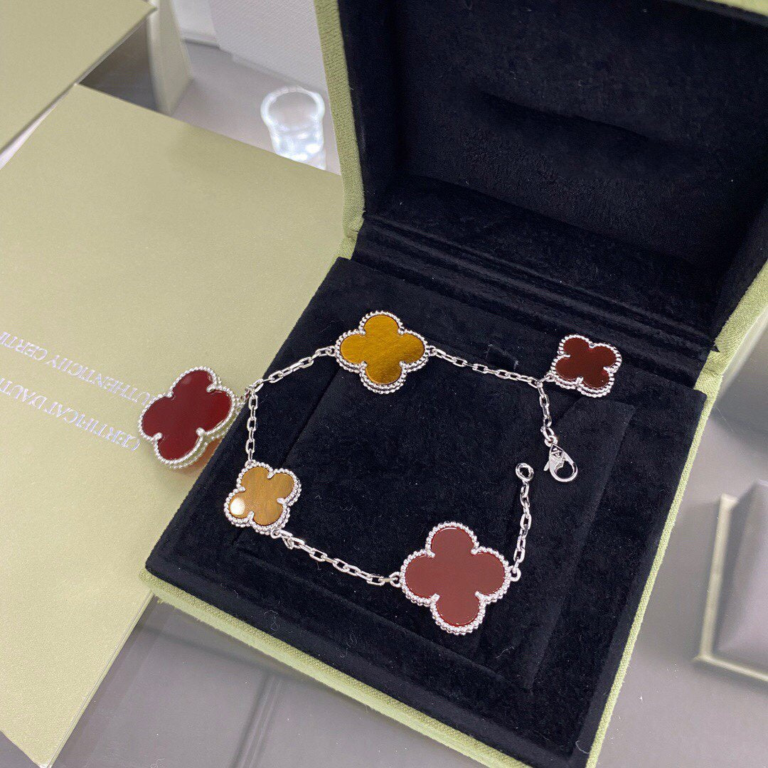[Elowen jewelsry ]CLOVER 5 MOTIFS SIVLER CARNELIAN TIGER EYE BRACELET
