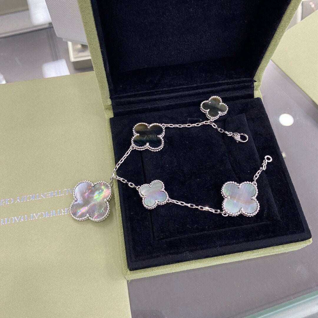 [Elowen jewelsry ]CLOVER 5 MOTIFS SIVLER DARK MOP BRACELET