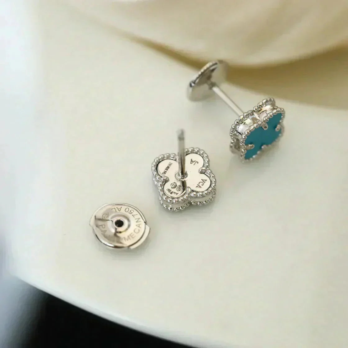 [Elowen Schmuck] CLOVER MINI 9,5 MM ONYX-STECKER OHRRINGE SILBER