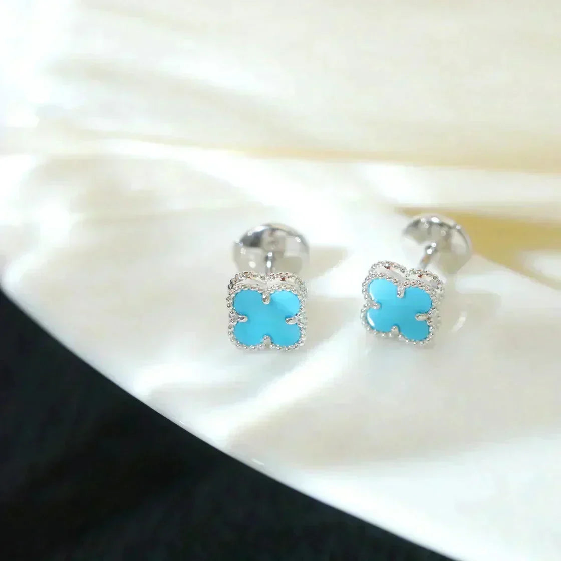 [Elowen Schmuck] CLOVER MINI 9,5 MM ONYX-STECKER OHRRINGE SILBER