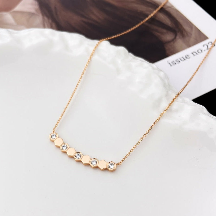 {
"Elowen jewelsry ": "エロウェン・ジュエリー",
"BEE MY LOVE DIAMOND NECKLACE": "ビー マイ ラブ ダイヤモンド ネックレス"
}