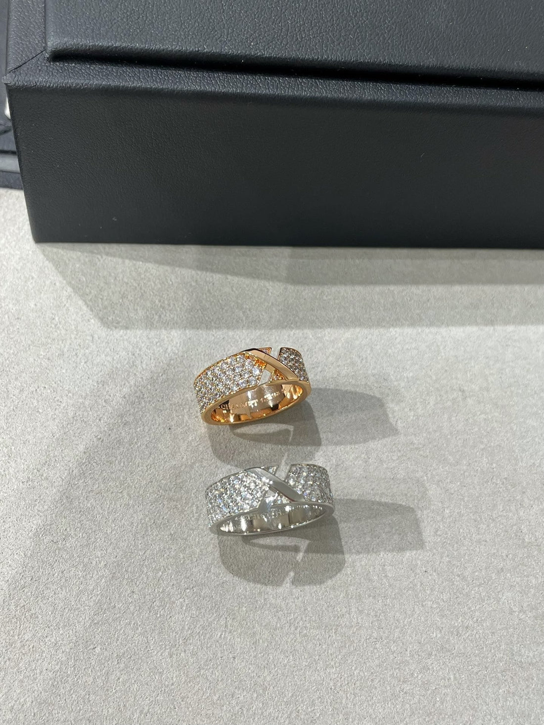 [Elowen jewelsry ]LIENS EVIDENCE  DIAMOND PAVED RING