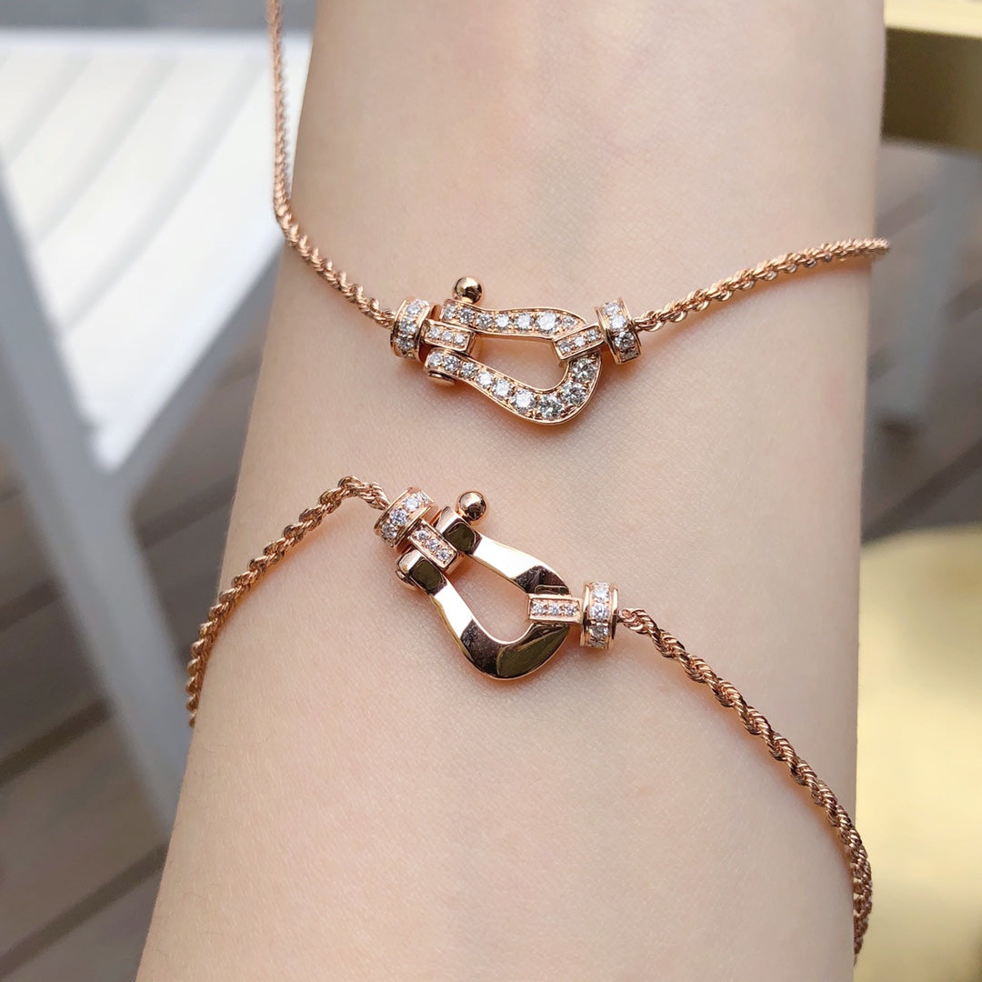 {
  "Elowen jewelsry": "Elowen ジュエリー",
  "FORCE 10 PINK GOLD DIAMOND NECKLACE": "フォース10 ピンクゴールド ダイヤモンド ネックレス"
}