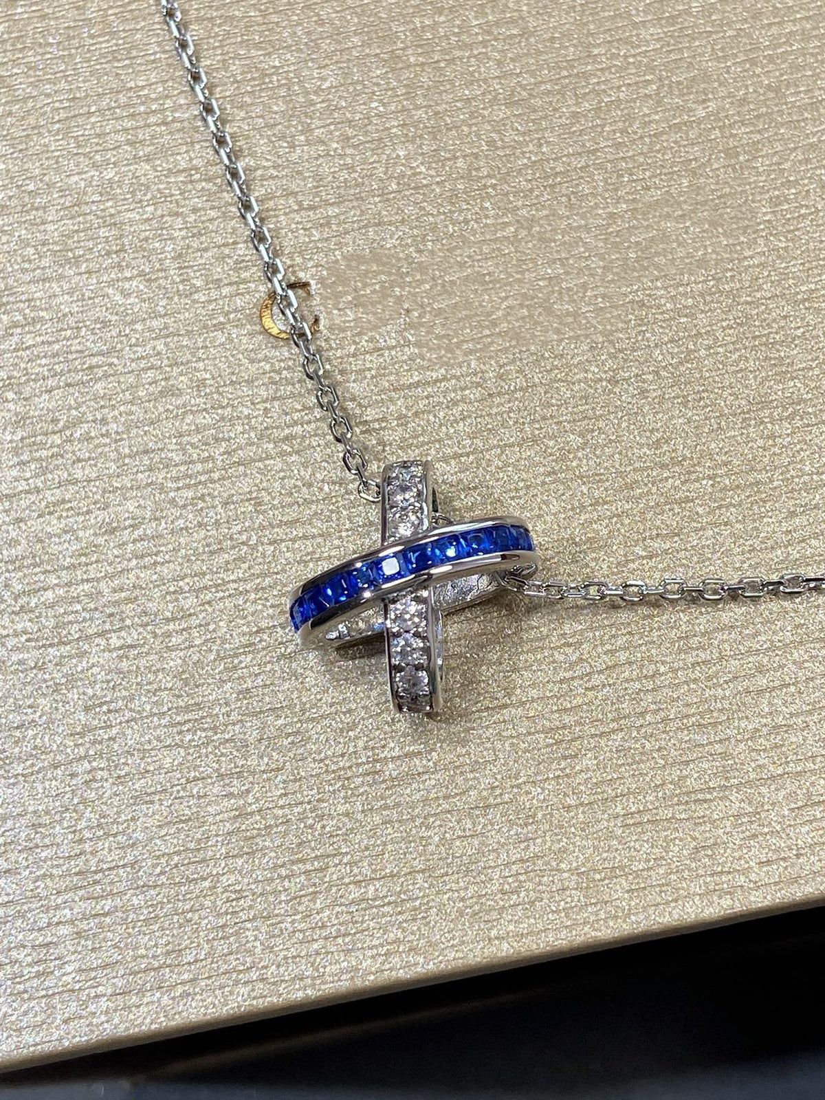 {
  "Elowen jewelsry": "Elowen ジュエリー",
  "LIENS DIAMOND SILVER NECKLACE": "リアン ダイヤモンド シルバー ネックレス"
}