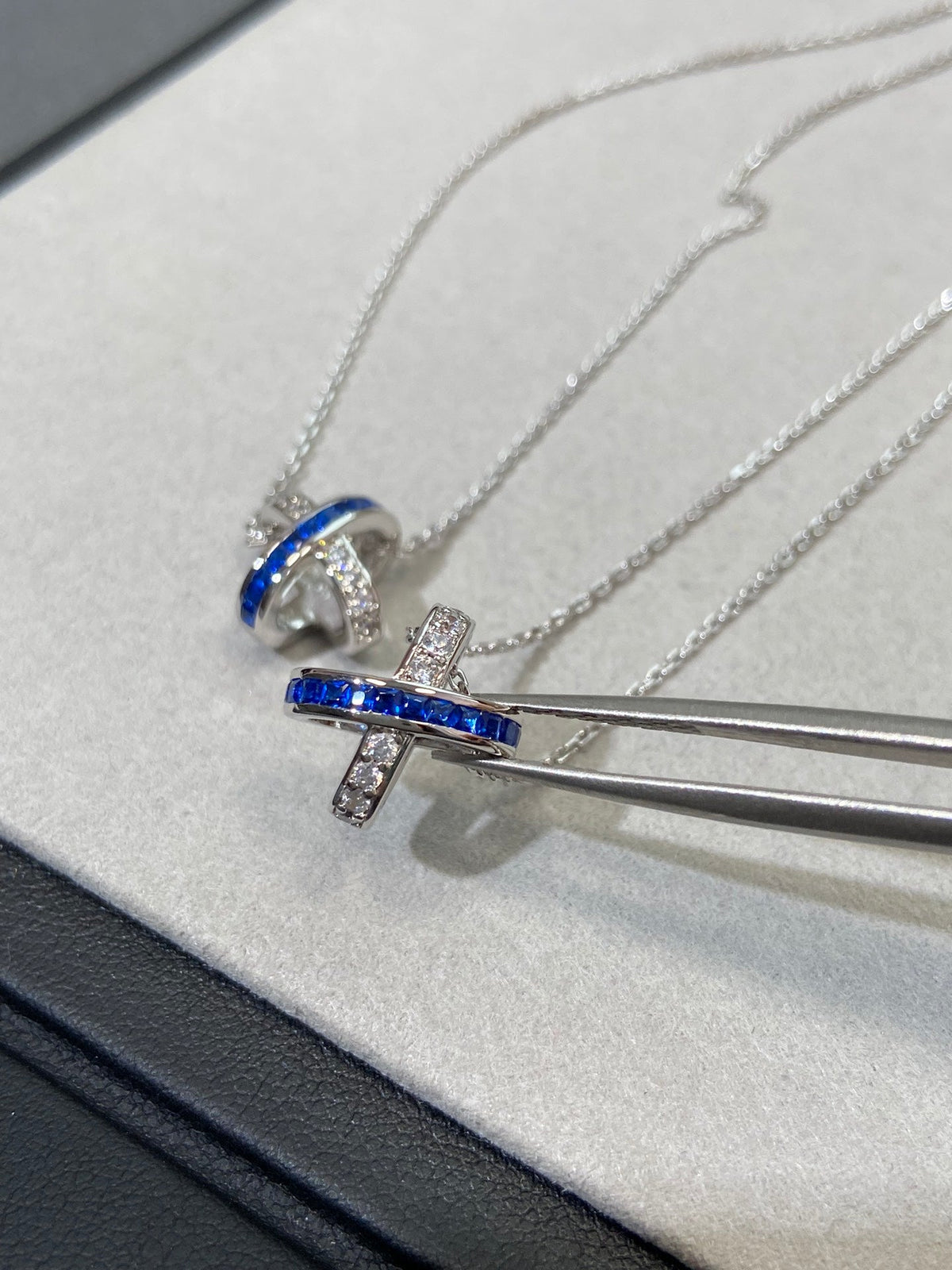 {
  "Elowen jewelsry": "Elowen ジュエリー",
  "LIENS DIAMOND SILVER NECKLACE": "リアン ダイヤモンド シルバー ネックレス"
}