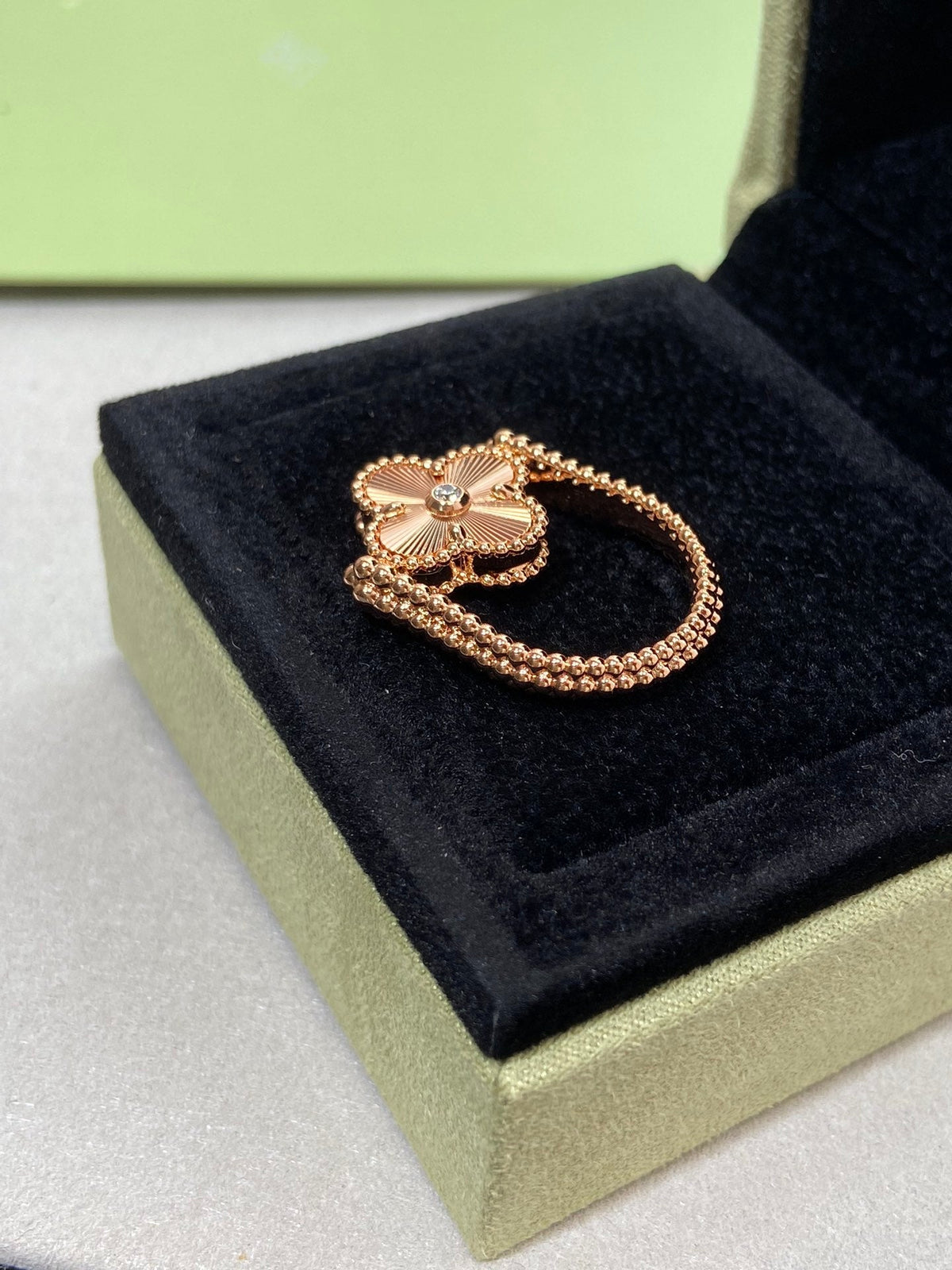 [Elowen jewelsry ]CLOVER RIVERSIBLE PINK GOLD RING