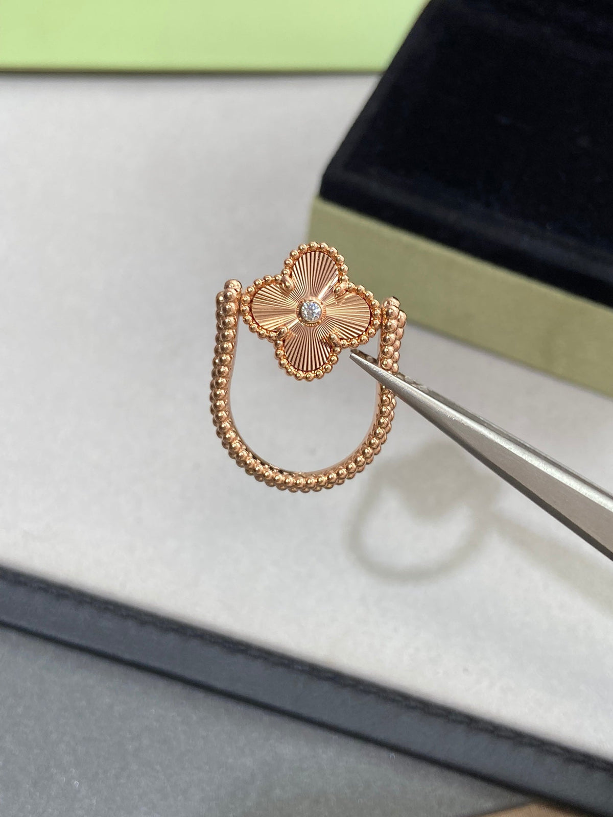 [Elowen jewelsry ]CLOVER RIVERSIBLE ROSE GOLD RING