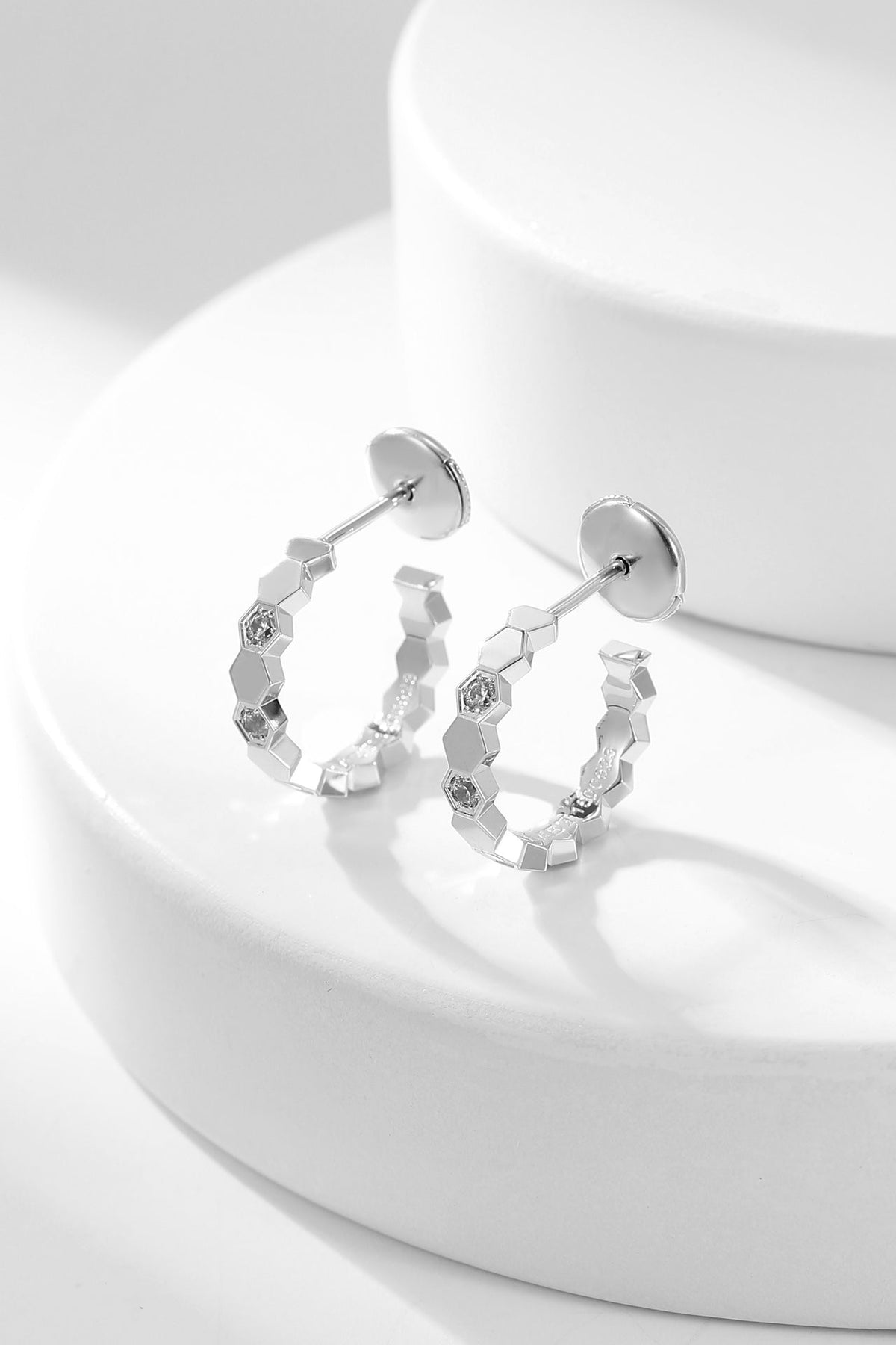 [Elowen jewelsry ]BEE LOVE DIAMANT-CREOLEN