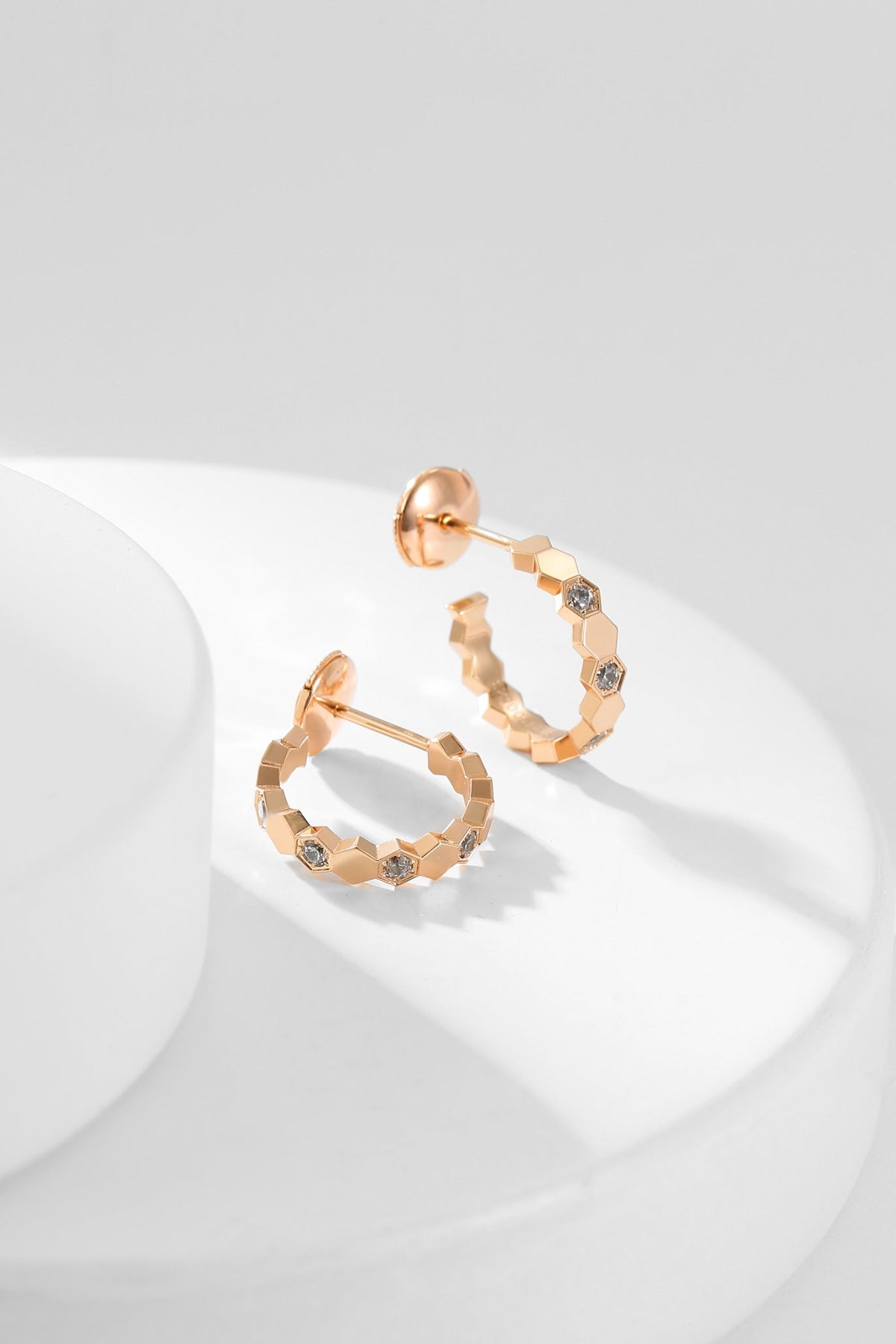 [Elowen jewelsry ]BEE LOVE DIAMANT-CREOLEN