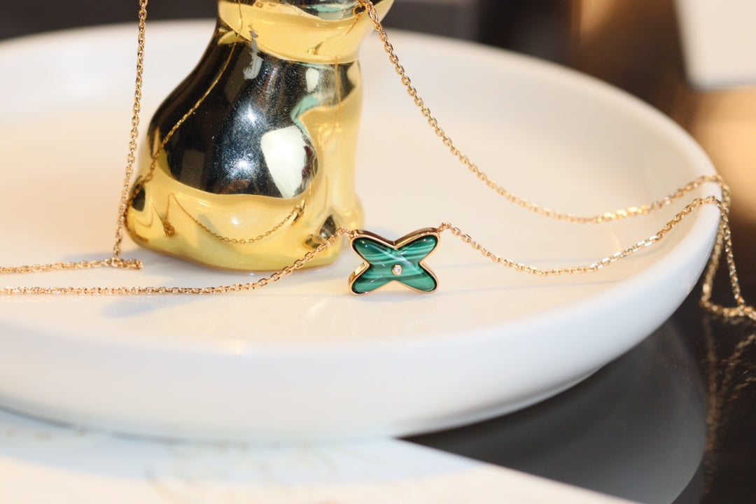 [Elowen jewelsry ]JEUX MALACHITE 1 DIAMOND PINK GOLD NECKLACE