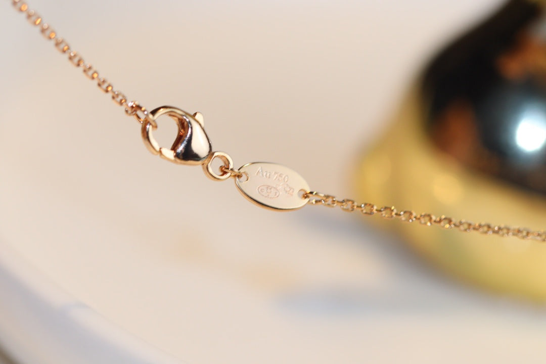 {
  "Elowen jewelsry": "Elowen ジュエリー",
  "JEUX MALACHITE 1 DIAMOND PINK GOLD NECKLACE": "JEUX マラカイト 1ダイヤモンド ピンクゴールド ネックレス"
}