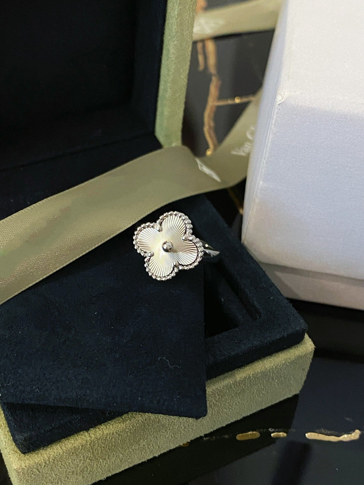 [Elowen jewelsry ]CLOVER SILVER RING