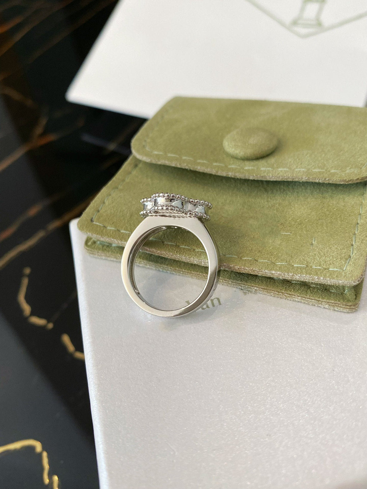 [Elowen jewelsry ]CLOVER SILVER RING