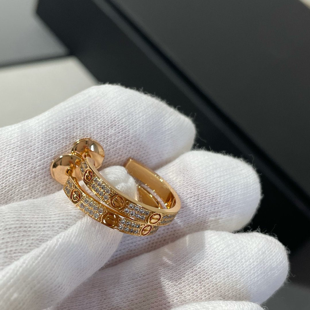 {
  "Elowen jewelsry": "エローウェン・ジュエリー",
  "LOVE DIAMOND PINK GOLD HOOP EARRINGS": "ラブ ダイヤモンド ピンクゴールド フープピアス"
}