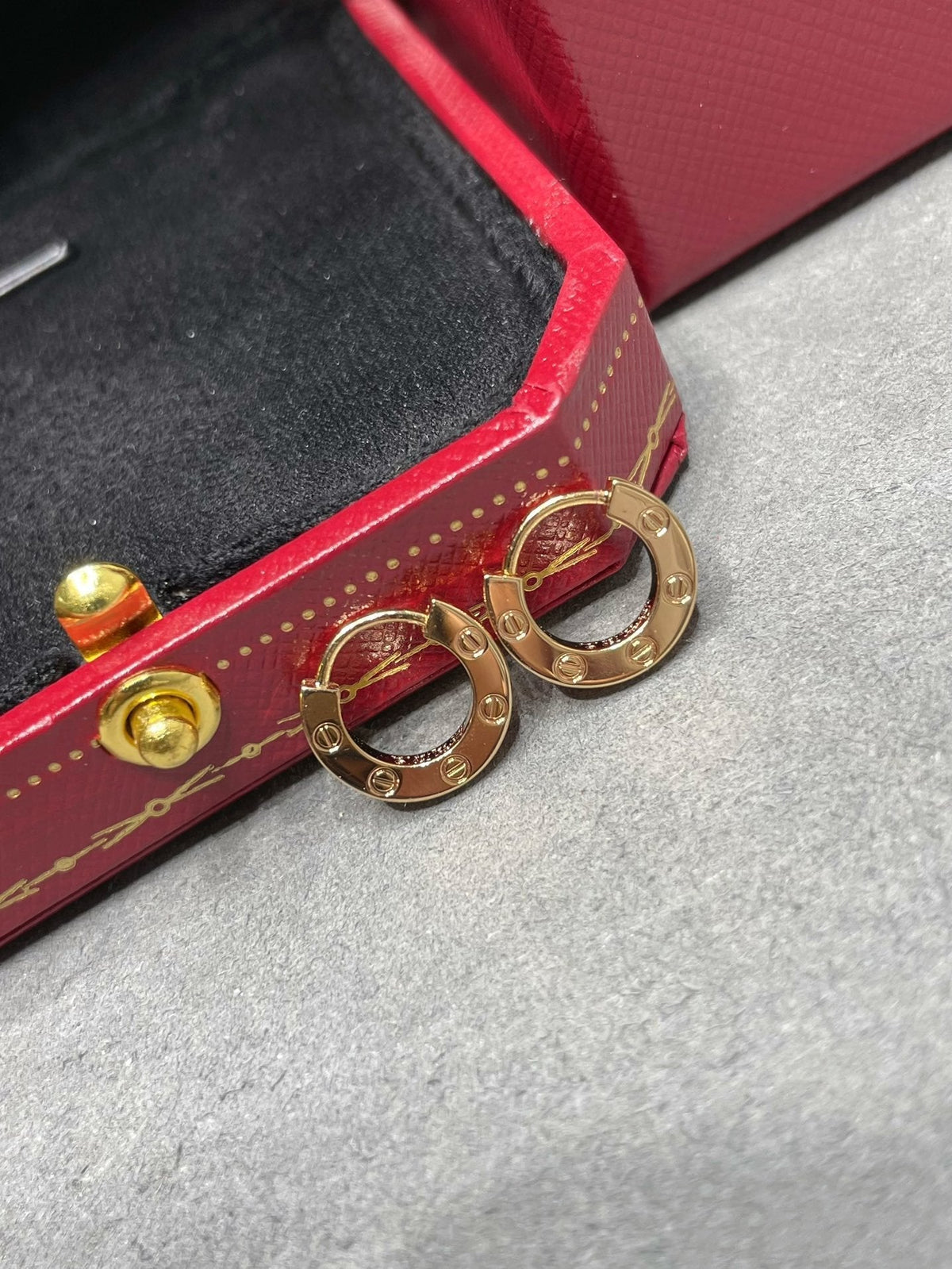 [Elowen jewelsry ]LOVE MINI EARRINGS