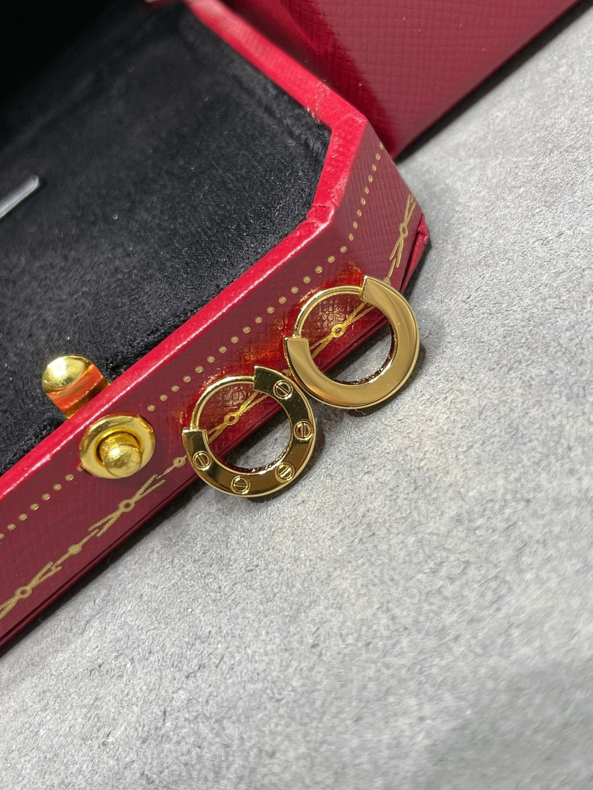 [Elowen jewelsry ]LOVE MINI EARRINGS