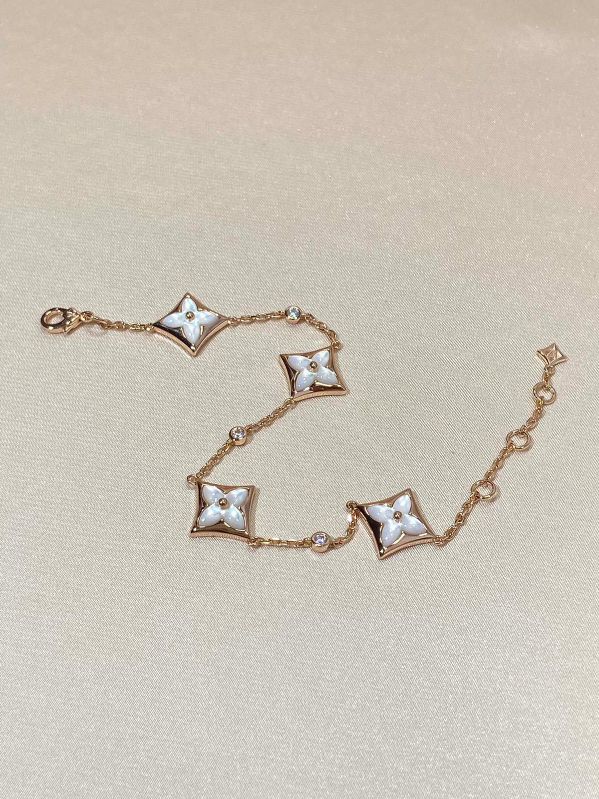 [Elowen jewelsry ]STERN 4 MOTIV PERLMUTT DIAMANT ROSÉGOLD ARMBAND