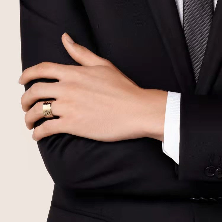 {
"Elowen jewelsry ": "Elowen ジュエリー",
"LOVE 11MM LARGE RING": "LOVE 11mm ラージリング"
}