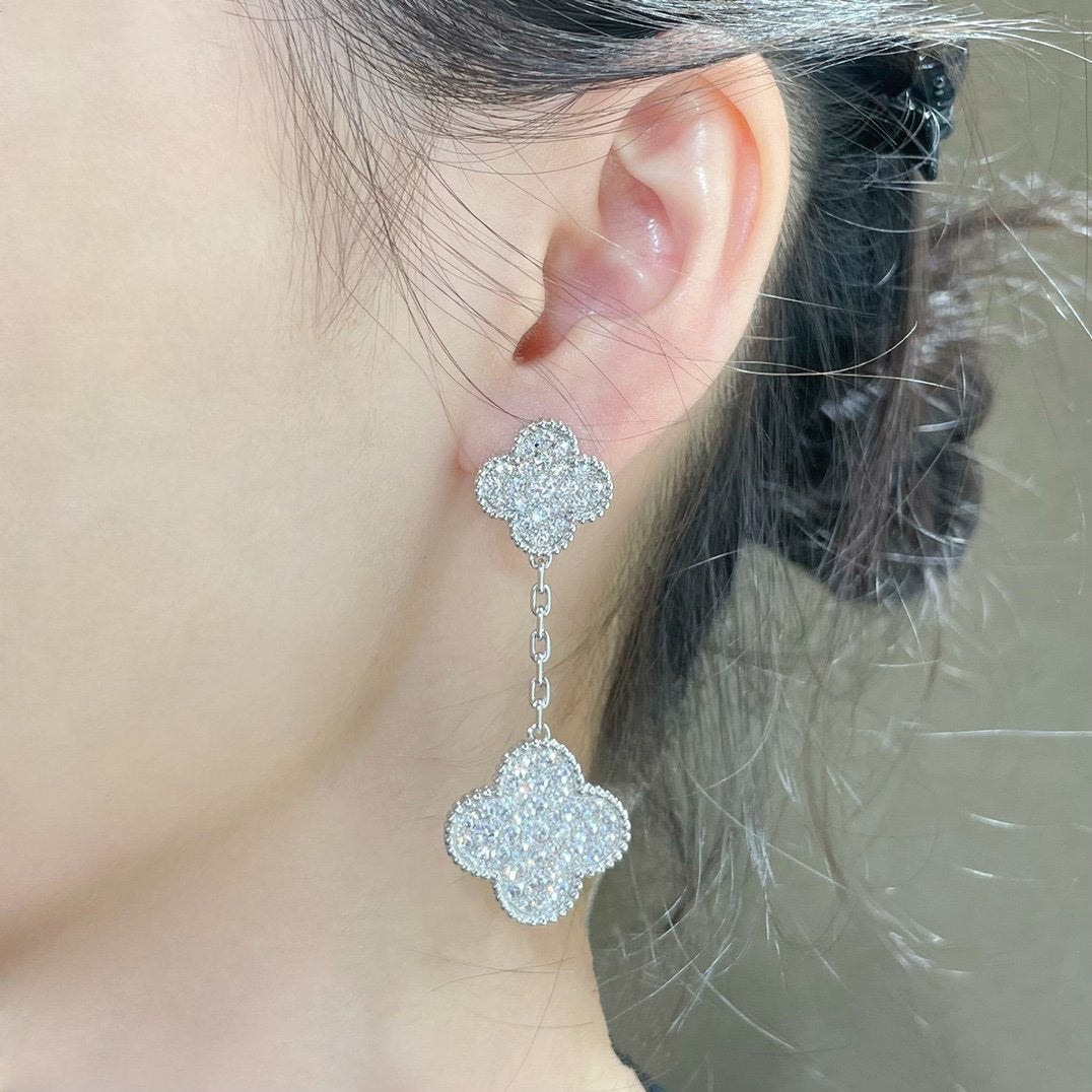 [Elowen jewelsry ]CLOVER 2 MOTIFS DIAMOND PAVED SILVER EARRINGS