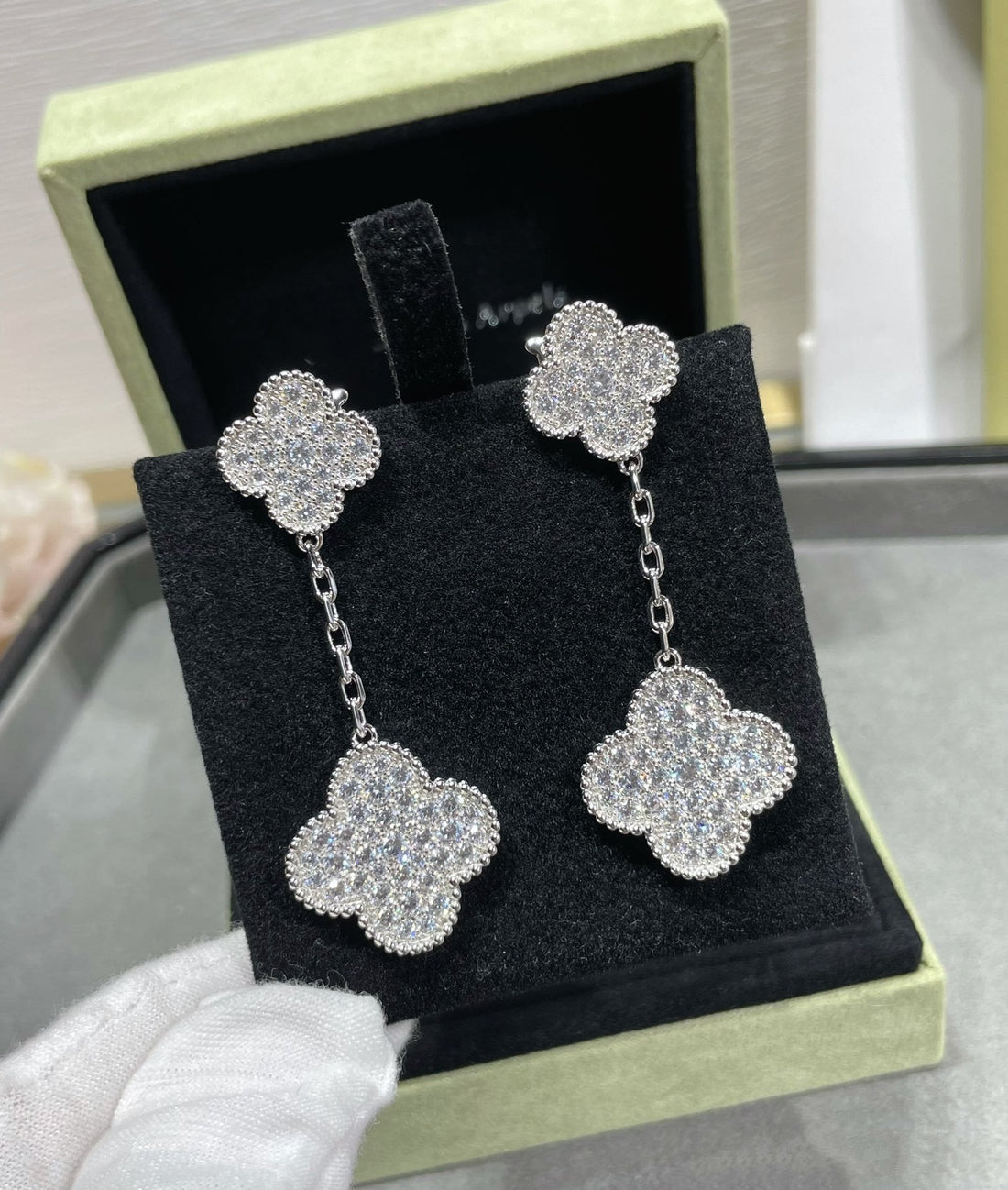 [Elowen jewelsry ]クローバー 2モチーフ ダイヤモンド パヴェ シルバー イヤリング