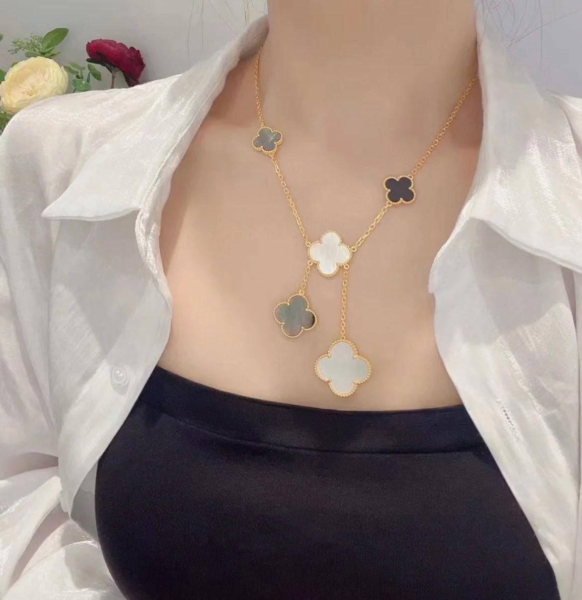 [Elowen jewelsry ]CLOVER 6 MOTIF MOP ONYX GOLD NECKLACE