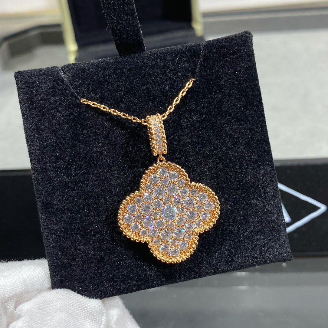 [Elowen jewelsry ]CLOVER 25MM LARGE PEDANT DIAMOND PAVED LONG NECKLACE