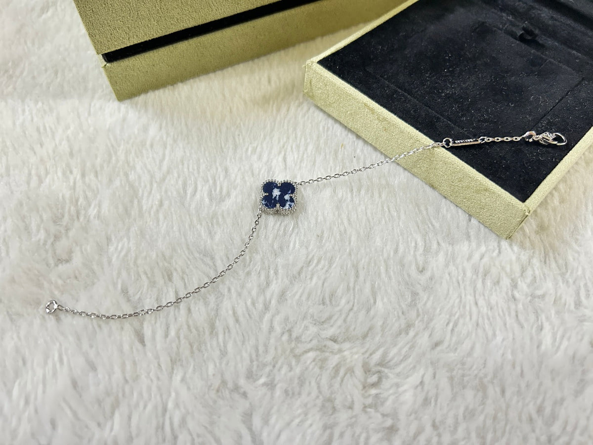 [Elowen jewelsry ]CLOVER 1 MOTIF PIETERSITE BRACELET