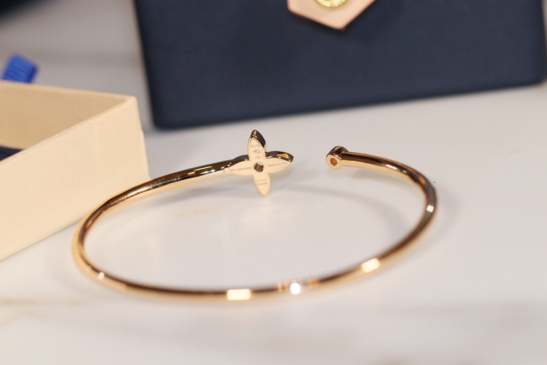 [Elowen jewelsry ]IDYLLE GOLD-ARMBAND MIT DIAMANT-PAVÉ
