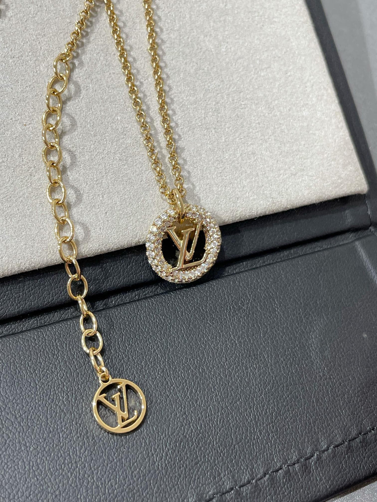 [Elowen jewelsry ]BY NIGHT DIAMOND PAVED NECKLACE