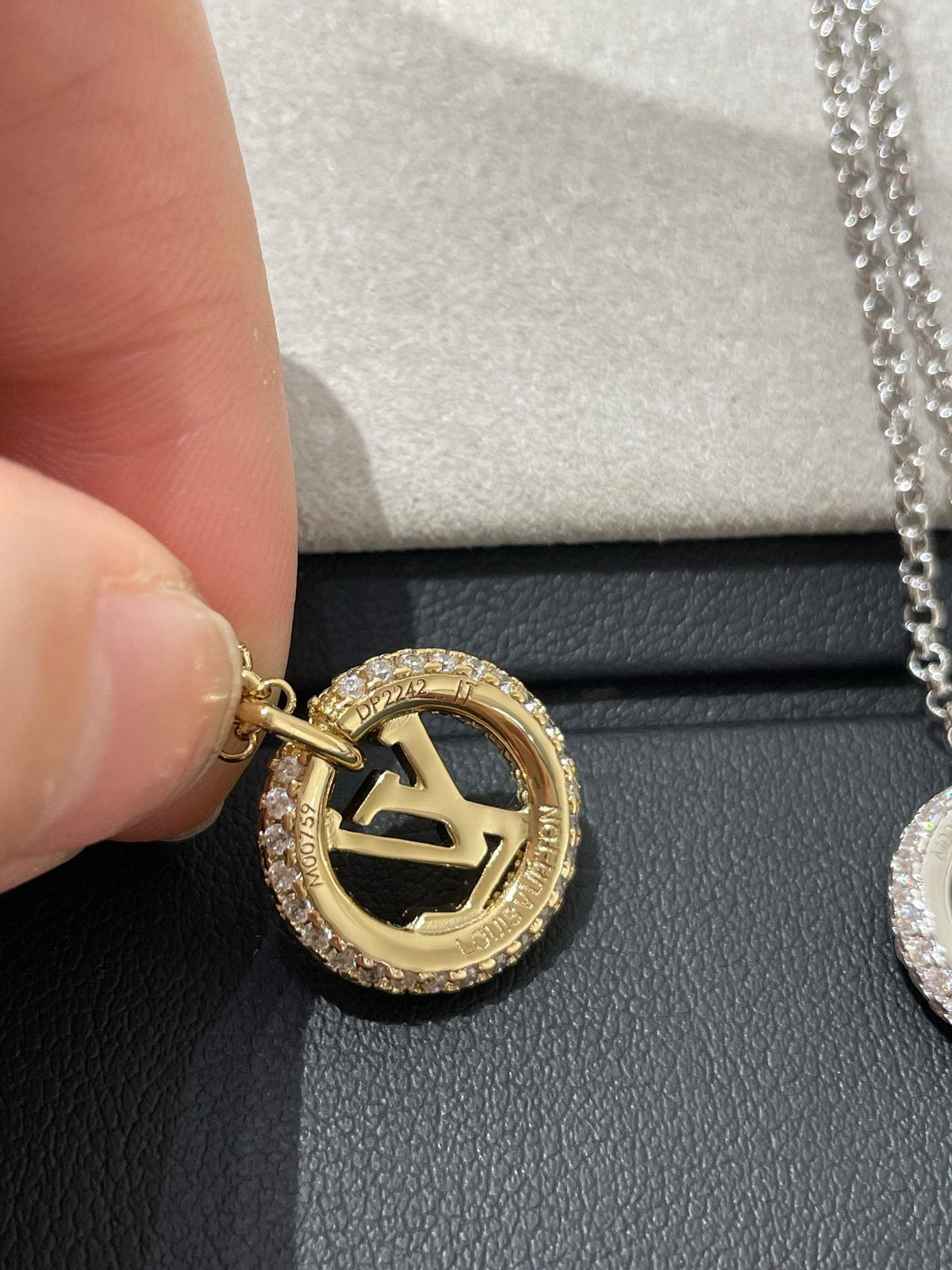 [Elowen jewelsry ]BY NIGHT DIAMOND PAVED NECKLACE