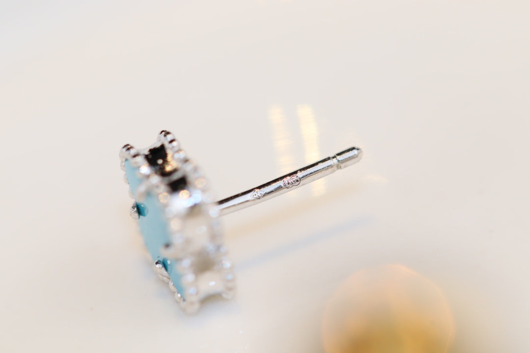 [Elowen jewelsry ]CLOVER MINI TURQUOISE SILVER STUD EARRINGS