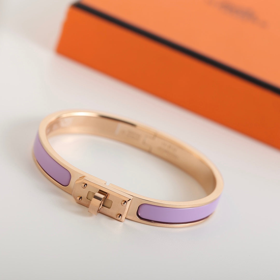 {
  "Elowen jewelsry": "Elowen ジュエリー",
  "HM KELLY PURPLE BRACELET": "HM KELLY パープル ブレスレット"
}