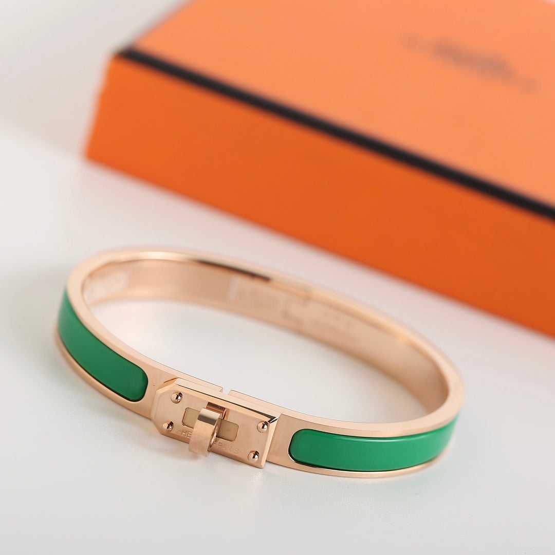[Elowen jewelsry ]HM KELLY GREEN BRACELET