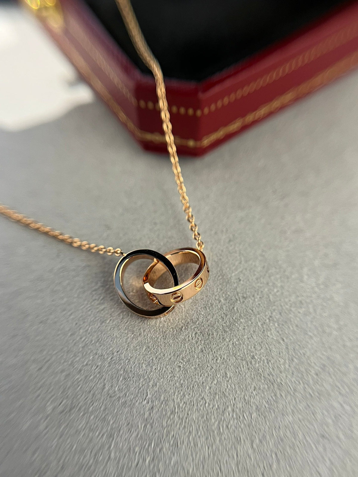 {
  "Elowen jewelsry": "Elowen ジュエリー",
  "LOVE NECKLACE DOUBLE RING PINK GOLD": "LOVEネックレス ダブルリング ピンクゴールド"
}