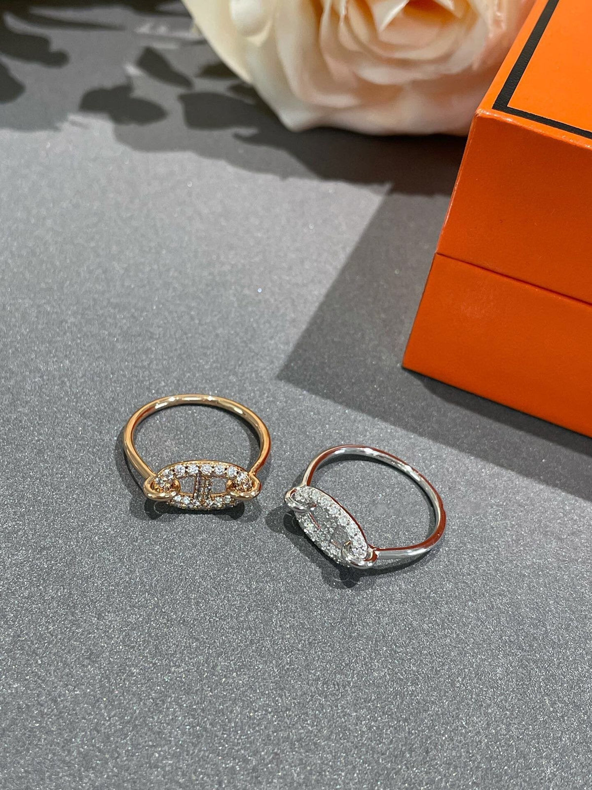 {
  "Elowen jewelsry": "Elowen ジュエリー",
  "RONDE SMALL DIAMOND RING": "ロンデ スモール ダイヤモンドリング"
}