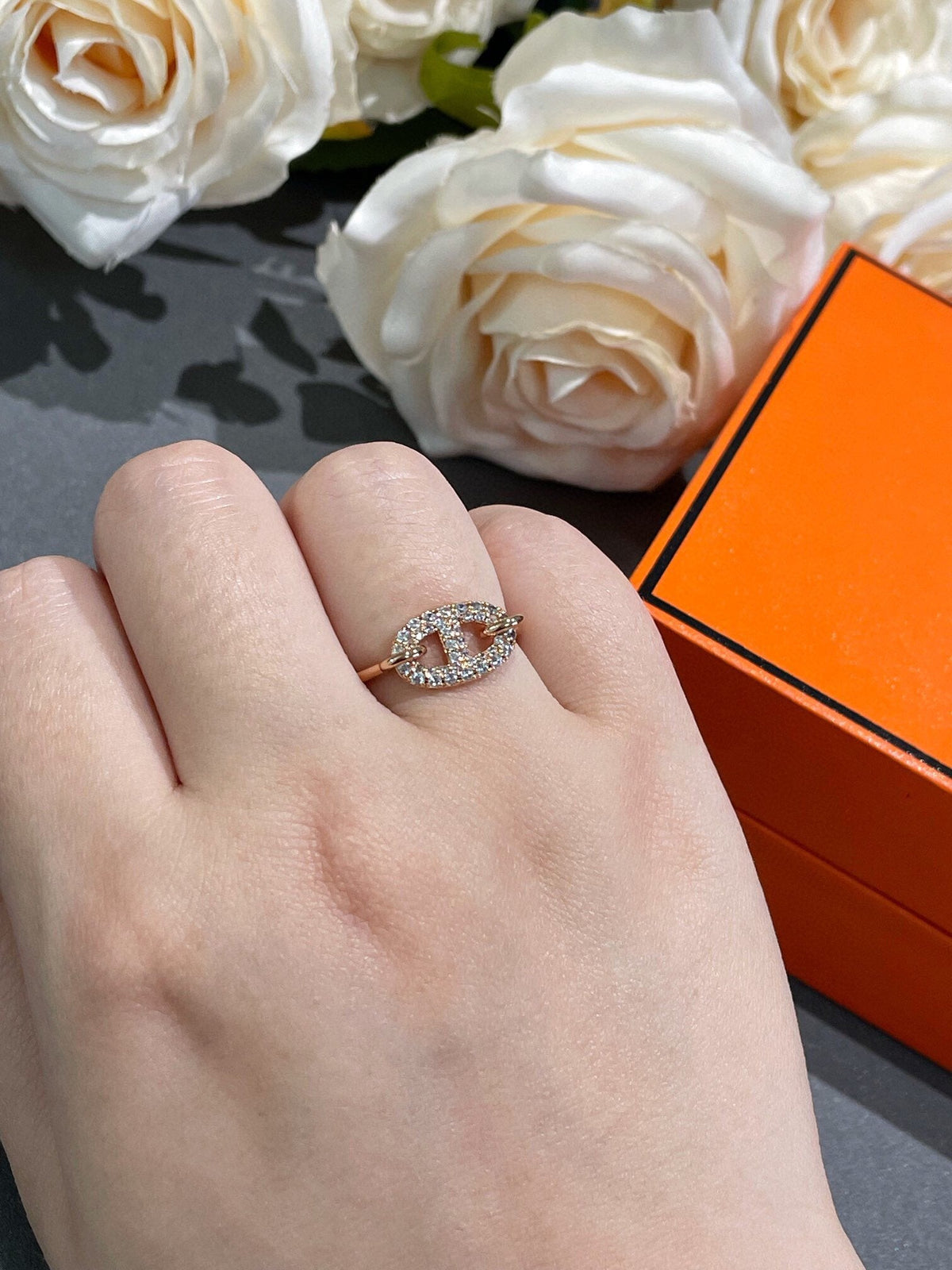 {
  "Elowen jewelsry": "Elowen ジュエリー",
  "RONDE SMALL DIAMOND RING": "ロンデ スモール ダイヤモンドリング"
}