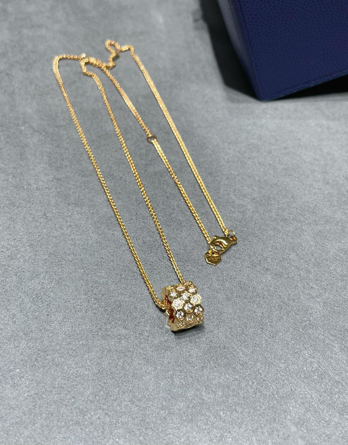 [Elowen Schmuck] BEE LOVE MIT DIAMANTEN BESETZTE 3-REIHIGE HALSKETTE