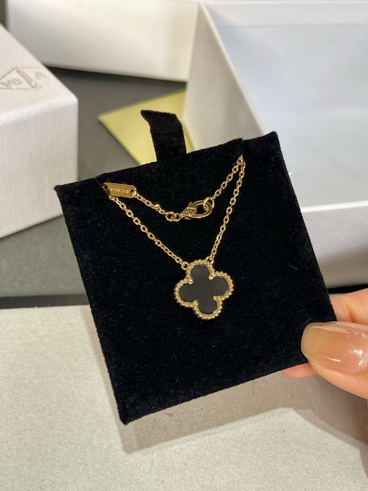 [Elowen Schmuck] KLEE-QUARZ-ROSÉGOLD-HALSKETTE