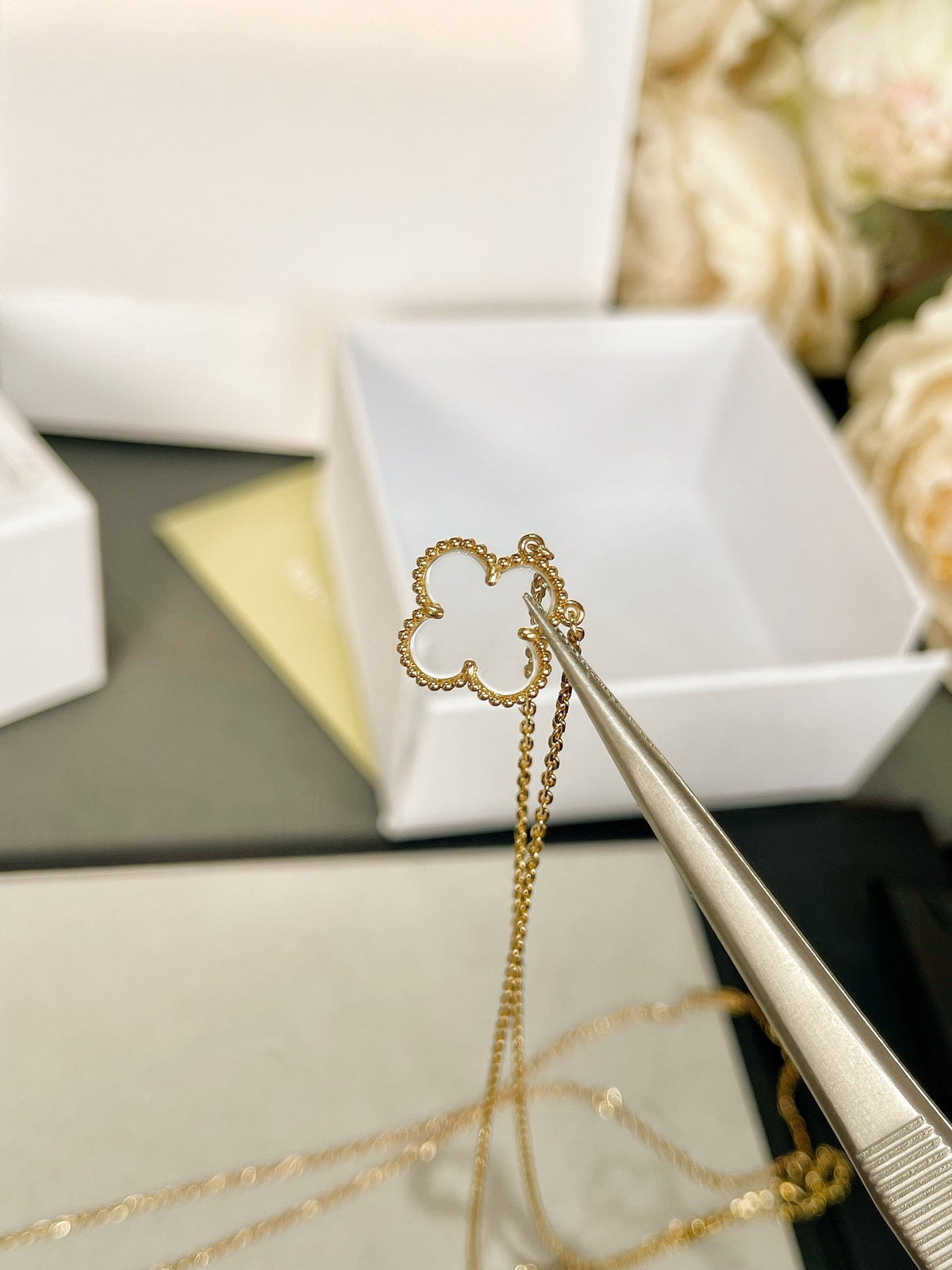 [Elowen Schmuck] KLEE-QUARZ-ROSÉGOLD-HALSKETTE