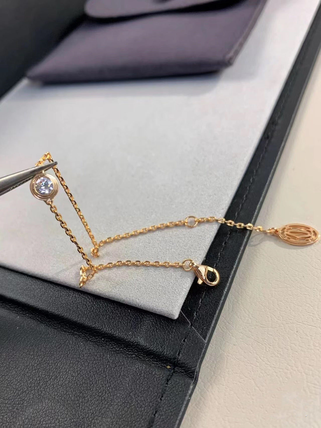 {
  "Elowen jewelsry": "Elowen ジュエリー",
  "DAMOUR DIAMOND LINK BRACELET": "DAMOUR ダイヤモンド リンクブレスレット"
}